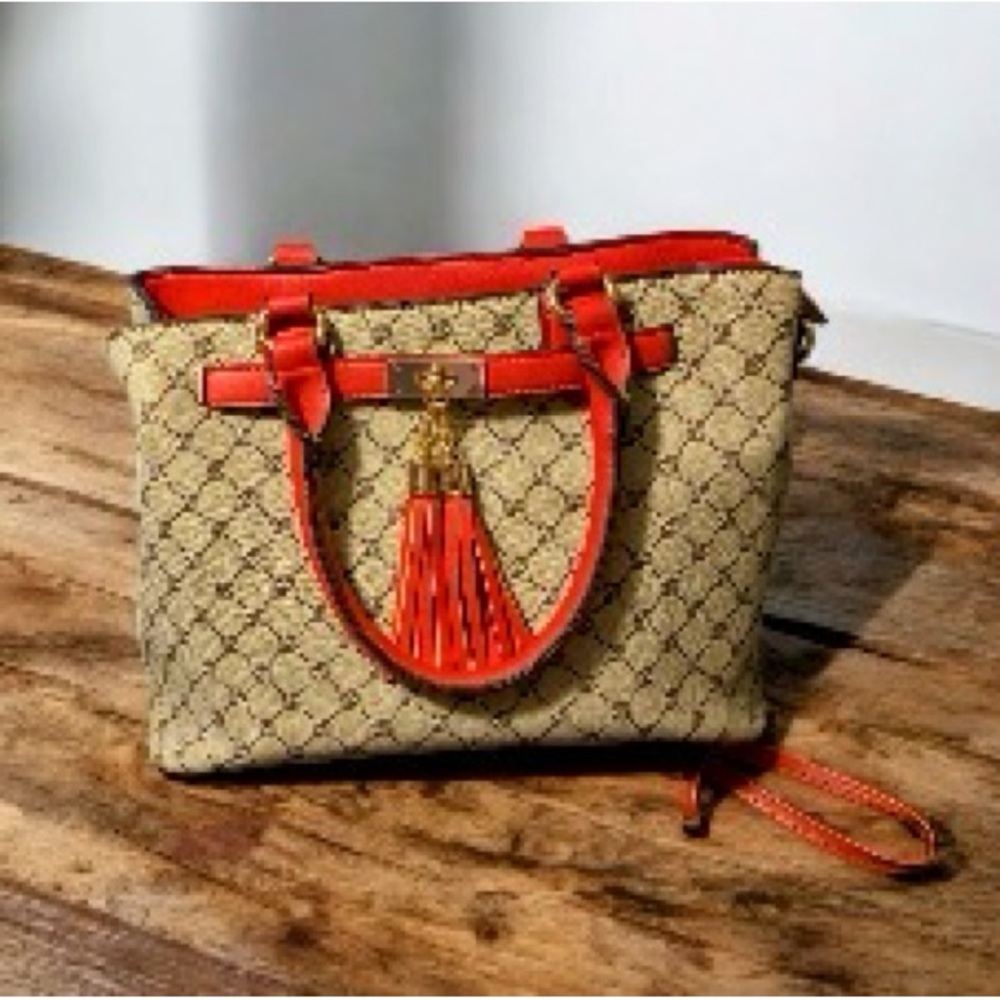 Luxury Designer Satchel ♥️